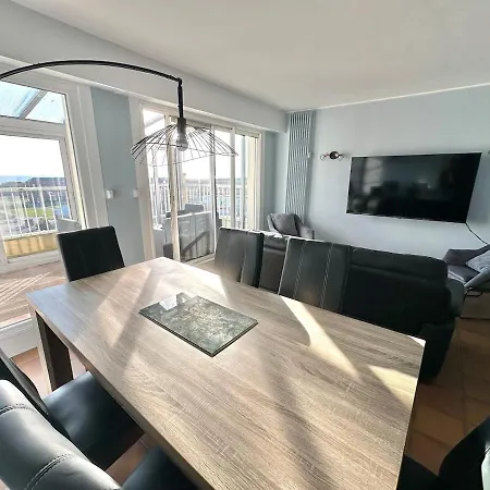 Vue Panoramique Au 8eme Etage Avec 3 Terrasses & 1 Parking A Berck-plage * Berck