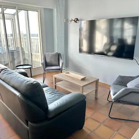 Vue Panoramique Au 8eme Etage Avec 3 Terrasses & 1 Parking A Berck-plage *