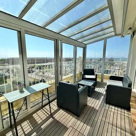 Vue Panoramique Au 8eme Etage Avec 3 Terrasses & 1 Parking A Berck-plage * Berck