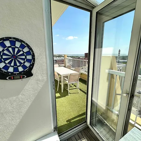 Vue Panoramique Au 8eme Etage Avec 3 Terrasses & 1 Parking A Berck-plage Apartment *