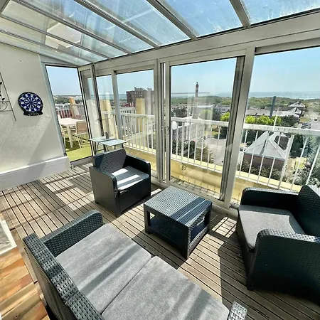 Vue Panoramique Au 8eme Etage Avec 3 Terrasses & 1 Parking A Berck-plage Apartmán