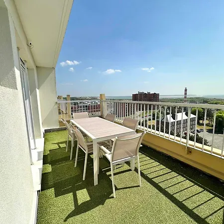 Vue Panoramique Au 8eme Etage Avec 3 Terrasses & 1 Parking A Berck-plage Apartmán *